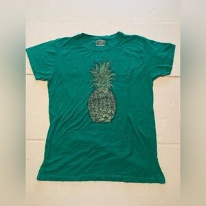 Design by Humans Pineapple Sketch by Hinterlund T-Shirt (Juniors ) Size Small
